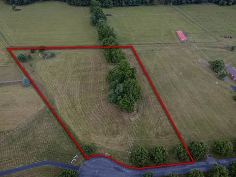 Bradford St, Swoope, VA 24479