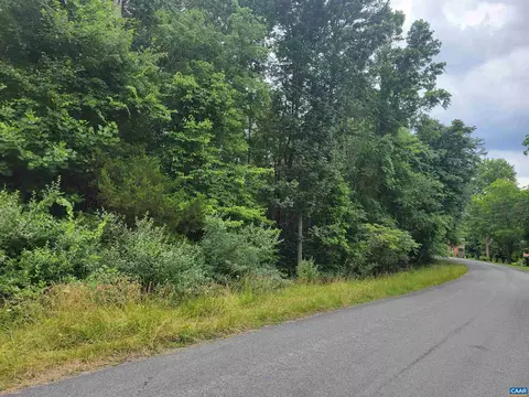 26 Westover Dr, Charlottesville, VA 22901
