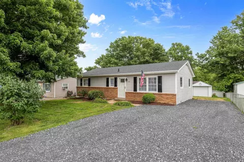 108 Westgate Rd, Verona, VA 24482