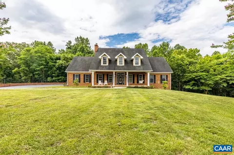 50 Oak Ridge Dr, Stanardsville, VA 22973