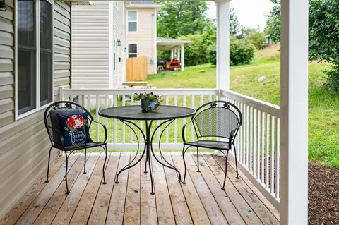 848 Grayson Ave, Waynesboro, VA 22980 photo 4