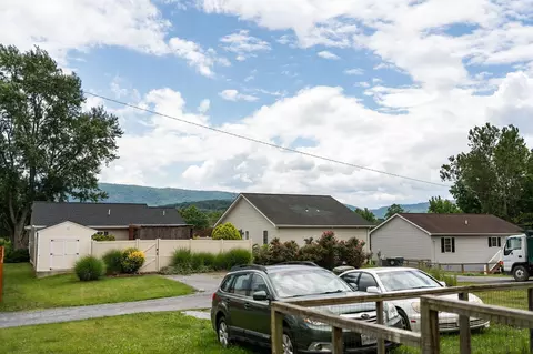 848 Grayson Ave, Waynesboro, VA 22980 photo 45