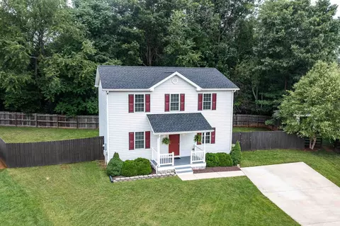 943 Battery Rd, Waynesboro, VA 22980
