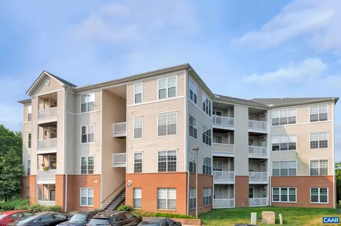 300 Riverbend Dr #4F, Charlottesville, VA 22911