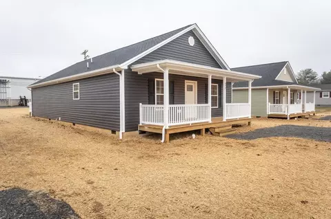 642 S Second St S, Shenandoah, VA 22849 photo 3