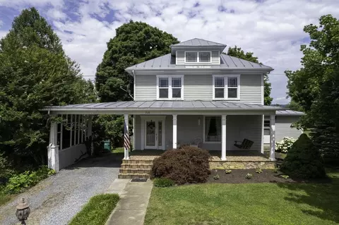 328 N Main St, Timberville, VA 22853
