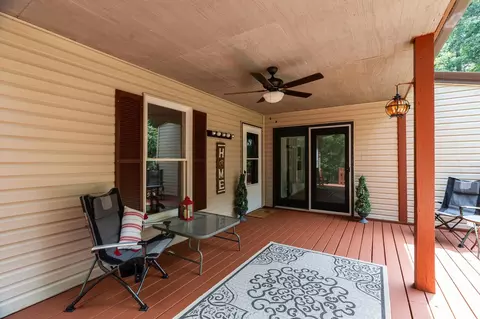 87 Swisher Rd, Staunton, VA 24401