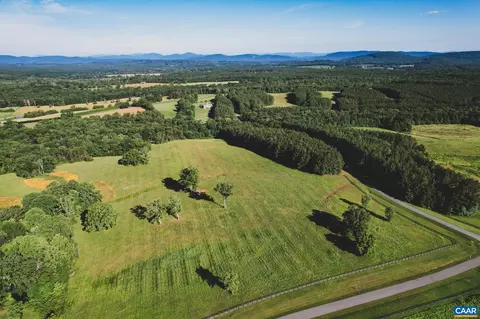 35 Jordan Run Ln #35, Charlottesville, VA 22902