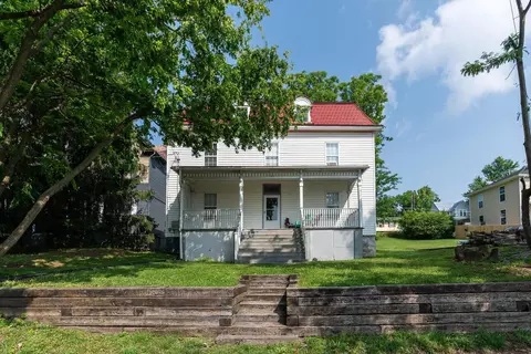 817 Grayson Ave, Waynesboro, VA 22980