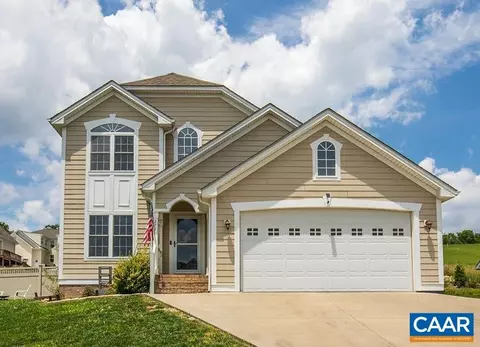 271 Windsor Dr, Fishersville, VA 22939
