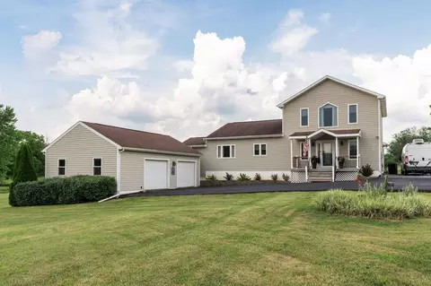 1373 Rockfish Rd, Waynesboro, VA 22980