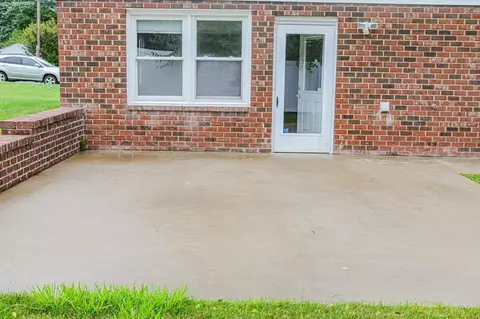 21 Stuart Ave, Stuarts Draft, VA 24477 photo 18