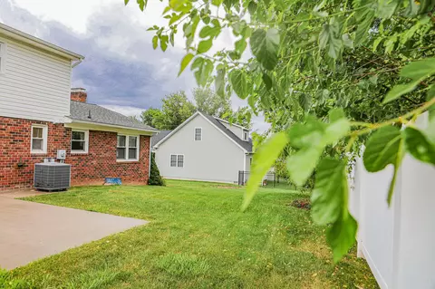 21 Stuart Ave, Stuarts Draft, VA 24477 photo 16
