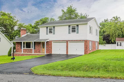 21 Stuart Ave, Stuarts Draft, VA 24477 photo 8