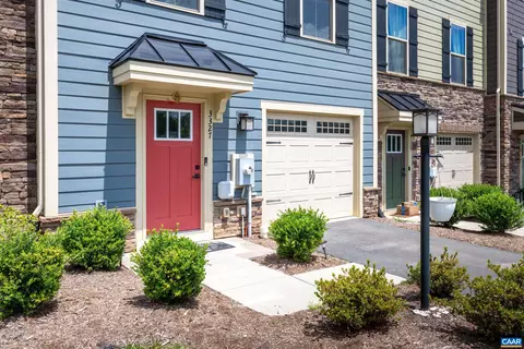 3327 Village Park Ave, Keswick, VA 22947