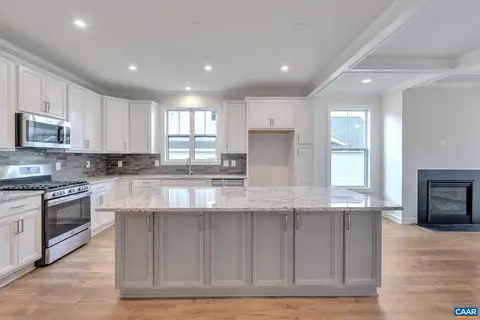 70 Pine Shadow Ct, Troy, VA 22974 photo 13
