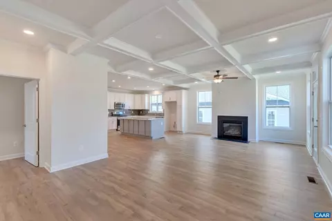 70 Pine Shadow Ct, Troy, VA 22974 photo 7