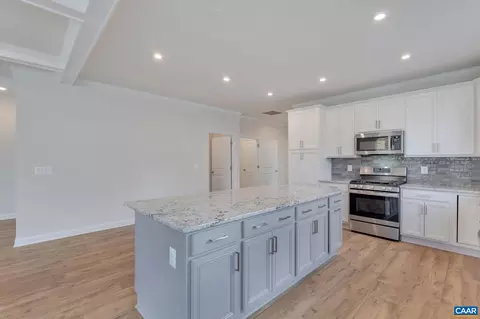 70 Pine Shadow Ct, Troy, VA 22974 photo 11