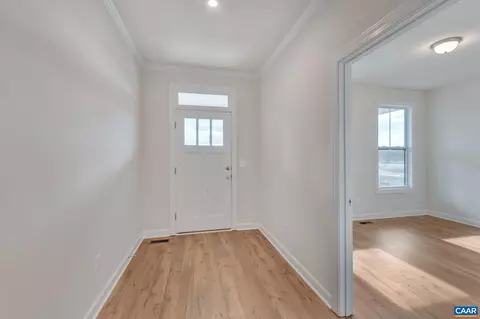 70 Pine Shadow Ct, Troy, VA 22974 photo 5