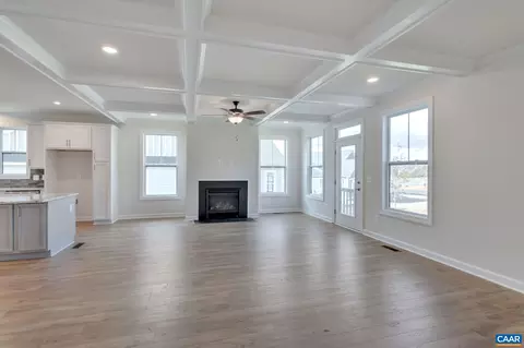 70 Pine Shadow Ct, Troy, VA 22974 photo 9