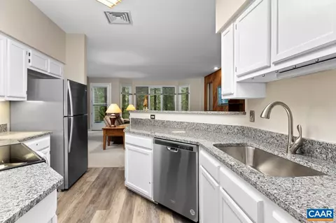 24 Trillium Close, Roseland, VA 22967