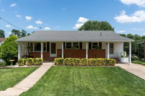 311 Hoover St, Staunton, VA 24401