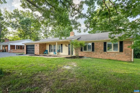18 Fishersville Rd, Fishersville, VA 22939