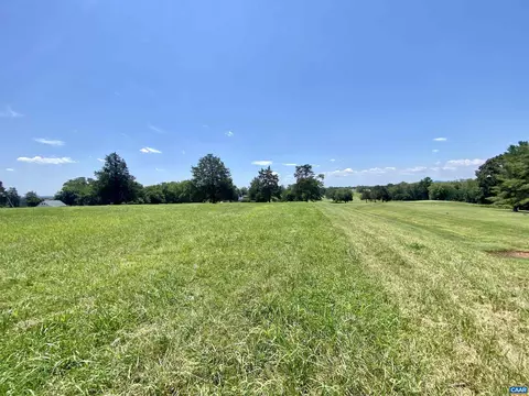 695 Patrick Henry Hwy #92-95, Amherst, VA 24521
