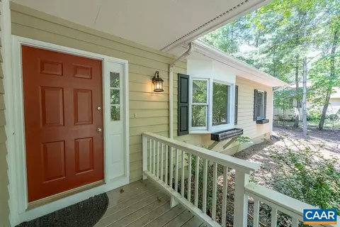 6 Piedmont Ln, Palmyra, VA 22963