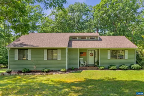 2202 Martin Kings Rd, Scottsville, VA 24590