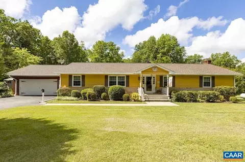 1167 Winnsville Dr, Bremo Bluff, VA 23022
