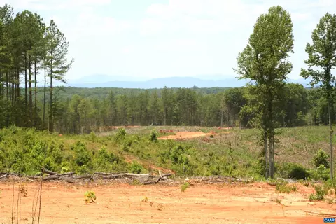 Hardware Rd, Scottsville, VA 24590