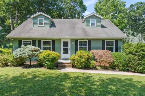 1035 Carriage Dr, Harrisonburg, VA 22801