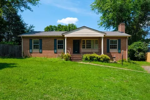 136 Heatherton Dr, Ruckersville, VA 22968