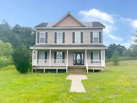 70 Magnolia Ln, Waynesboro, VA 22980