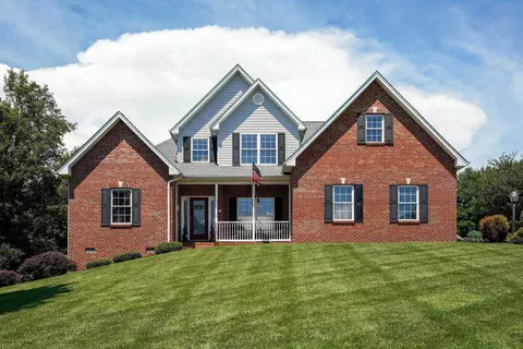 8 Heather Brooke Ln, Waynesboro, VA 22980