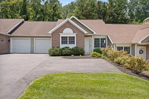 244 Emerald Dr, Harrisonburg, VA 22801