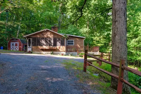 374 Blackberry Ln, New Market, VA 22844