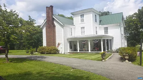6443 Farmville Rd, Farmville, VA 23901
