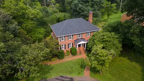 1960 Pheasant Ln, Charlottesville, VA 22901