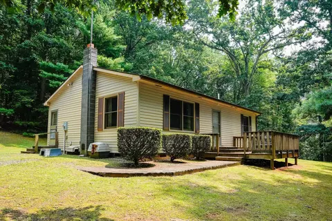 1300 Jerusalem Chapel Rd, Churchville, VA 24421
