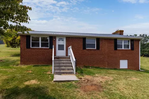 279 Goose Creek Rd, Raphine, VA 24472