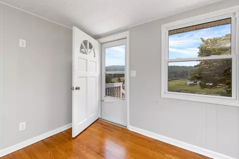 279 Goose Creek Rd, Raphine, VA 24472 photo 4