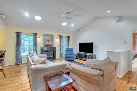 8 Adrian Ct, Palmyra, VA 22963 photo 14