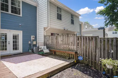 14763 Basingstoke Loop, Centreville, VA 20120 photo 4
