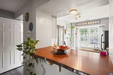 14763 Basingstoke Loop, Centreville, VA 20120 photo 12