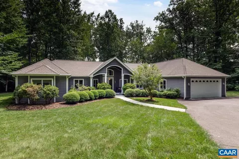 32 Towhee Ct, Nellysford, VA 22958