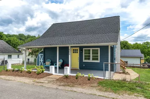 509 Tannehill St, Staunton, VA 24401