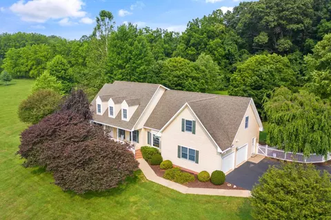 230 Taliaferro Dr, Churchville, VA 24421
