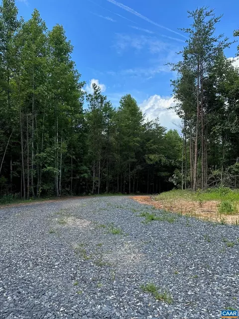 Cloverdale Rd, Bremo Bluff, VA 23022 photo 3